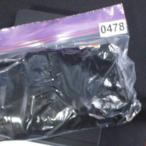 Marilyn Monroe Raglan Quarter Sleeve Top Black & Purple Women Size |  L - Picture 9 of 9